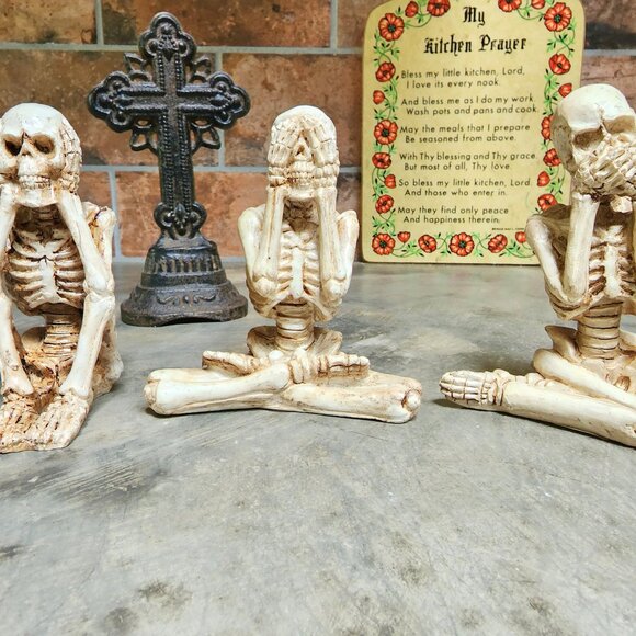 NEW Skeleton Figurines Hear No Evil, See No Evil, Speak No Evil *UNIQUE* - Picture 4 of 6